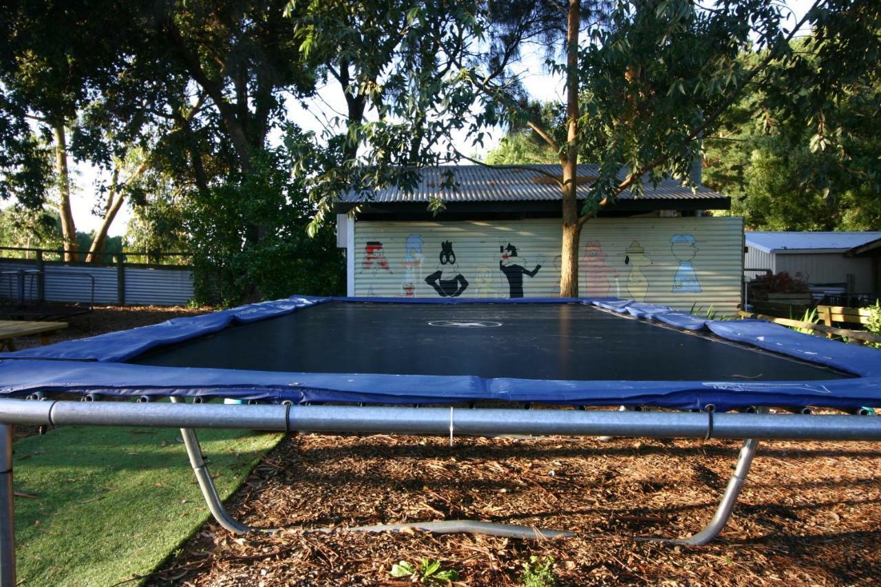 Millicent Hillview Caravan Park Buitenkant foto